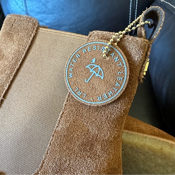 Beautiful LAUREN Ralph Lauren Marianna Boot with Water Resistant Suede SZ 8 - Picture 3 of 10